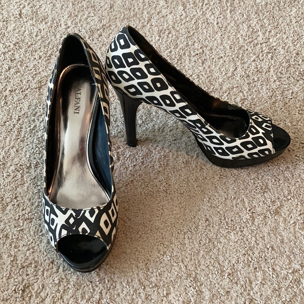 Alfani White and Black Patterned Heels
